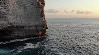 日落时的海崖视频素材模板下载