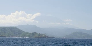 从海上看巴厘岛