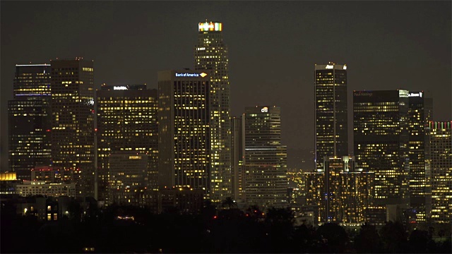 洛杉矶市中心，CA晚上的天际线