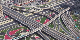 现代城市多层次的道路枢纽在迪拜市中心从最高库存录像