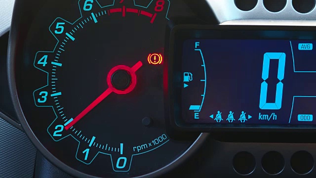 增加车辆速度指示器指针按下汽油