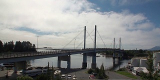锡特卡横跨太平洋的公路桥。
