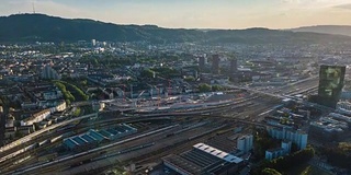 日落天空苏黎世城市风景河流火车站铁路航空全景4k时间流逝瑞士