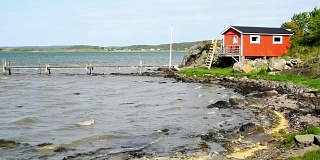 海边的红色小屋