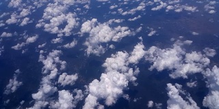 从飞机上看Cloudscape。