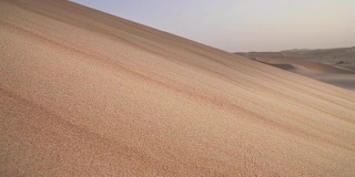 美丽的Rub al Khali沙漠在日出库存录像