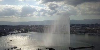 瑞士白天时间阳光日内瓦湖湾著名喷泉城市景观航拍全景4k