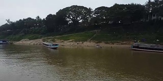 多云的湄公河风景3