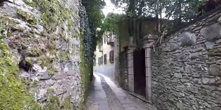 狭窄的意大利古街