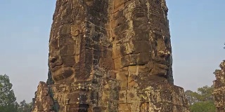 柬埔寨巴戎寺的巨大石面
