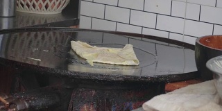 烤面包片用来做烤肉的油炸面包片