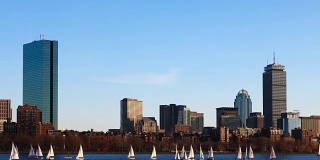 波士顿，马萨诸塞州的天际线横跨港口的时间流逝