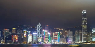 香港晚上的灯光秀。潘间隔拍摄