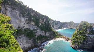 印尼巴厘岛附近的努沙佩尼达千岛视频素材模板下载