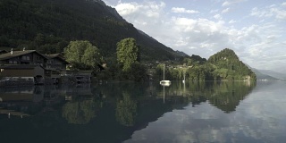 瑞士艾尔瓦尔德湖的清晨