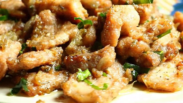 虾酱炒碎猪肉碟，泰国菜
