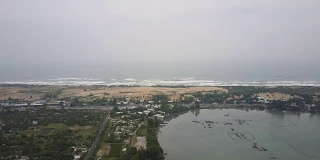 阴天的越南海岸天线