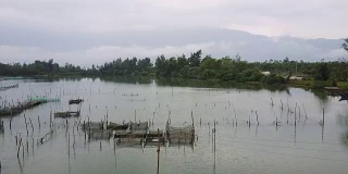 飞越渔场到越南Thu Bon河的风景
