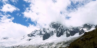 圣克鲁斯徒步旅行瓦拉兹山