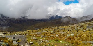 圣克鲁斯徒步旅行瓦拉兹山