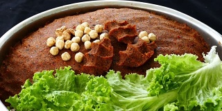 榛子胡桃土耳其(cig kofte)生肉丸，cig kofte /土耳其食品