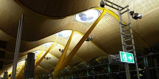 巴拉哈斯机场的4S航站楼。它是马德里的主要机场。