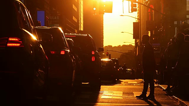 曼哈顿市中心日落交通